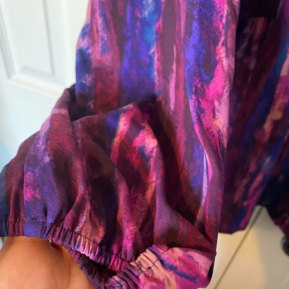 LOGO by Lori Goldstein Collared Button Front Watercolor Vibrant Peplum Blouse - Picture 9 of 11